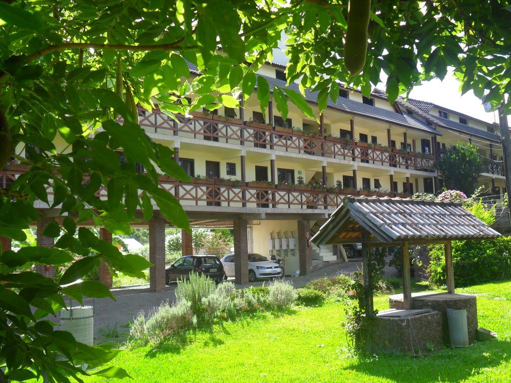 Pousada Dos Platanos Hotel Nova Petropolis Exterior photo